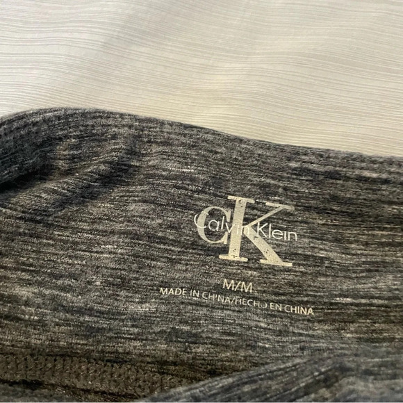 CALVIN KLEIN Womens Grey Cropped Capri Leggings Cut Outs Size Medium - Picture 4 of 9